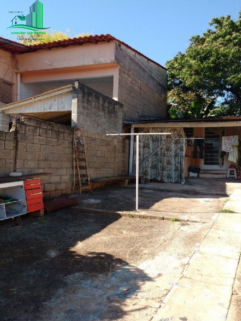 Casa à venda com 2 quartos, 320m² - Foto 10