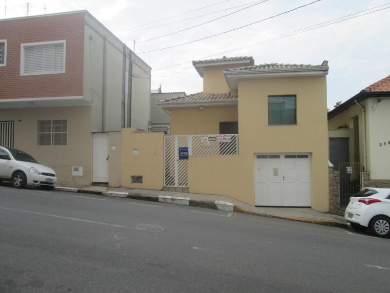 Casa à venda com 3 quartos, 190m² - Foto 3