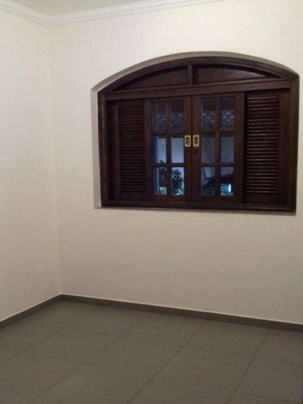 Casa à venda com 4 quartos, 300m² - Foto 8