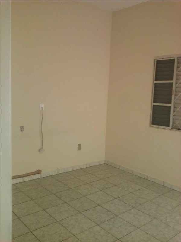 Casa à venda com 2 quartos, 250m² - Foto 8