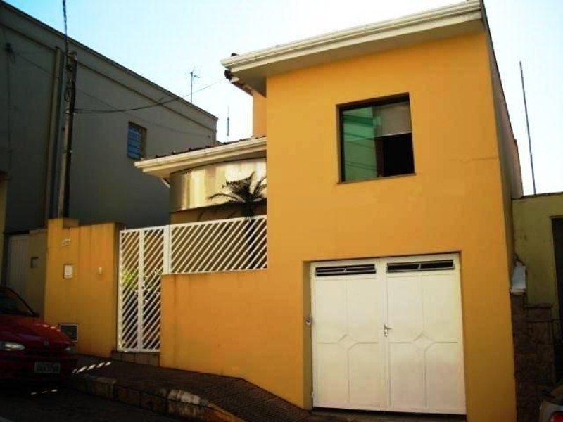 Casa à venda com 3 quartos, 190m² - Foto 2