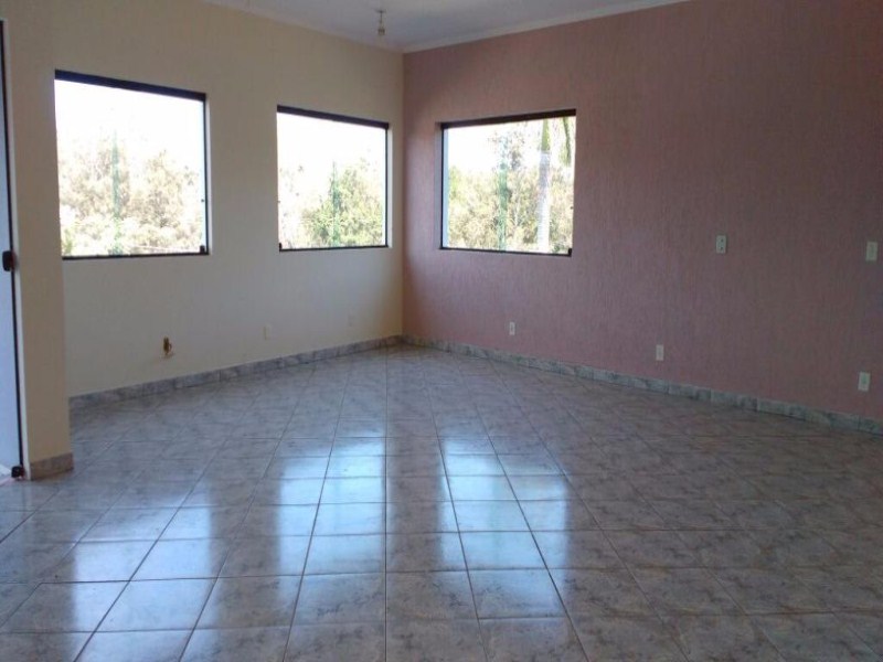 Casa à venda com 4 quartos, 1500m² - Foto 11