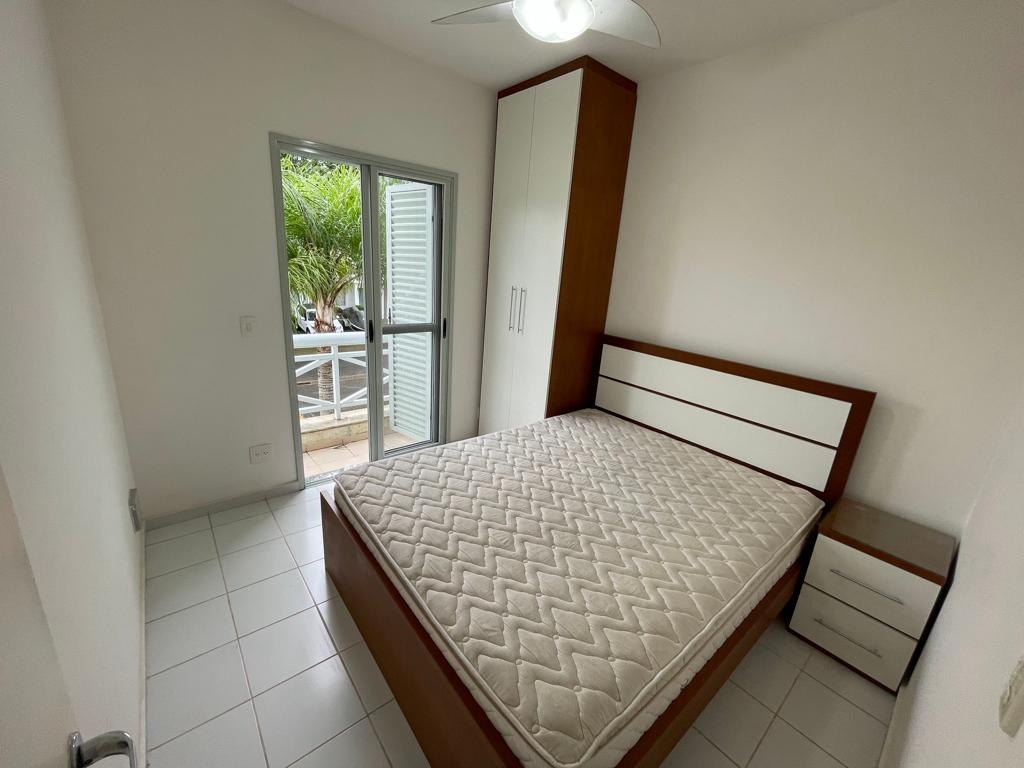 Casa para alugar com 3 quartos, 130m² - Foto 11