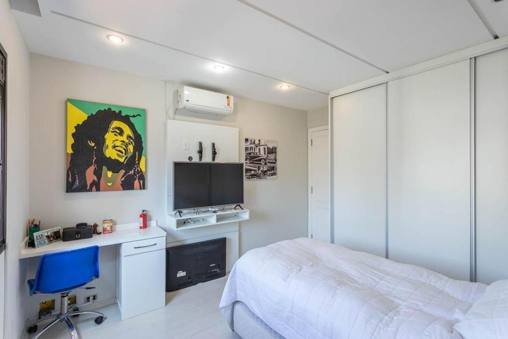 Apartamento para alugar com 3 quartos, 240m² - Foto 52