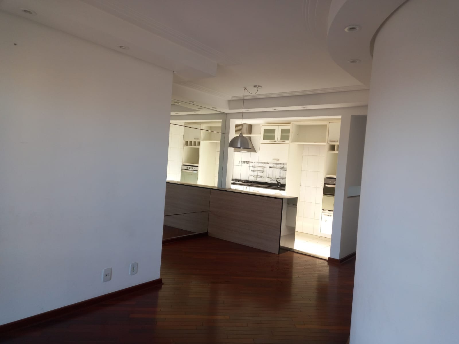 Apartamento à venda com 2 quartos, 67m² - Foto 1