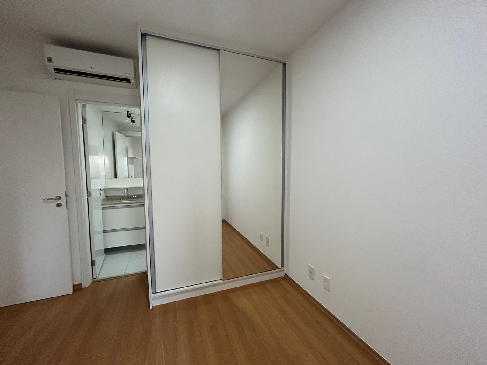 Apartamento, 2 quartos, 68 m² - Foto 4