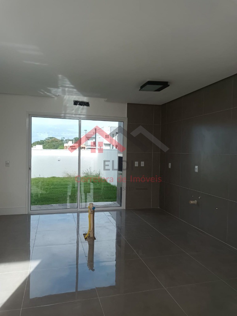 Casa à venda com 3 quartos, 120m² - Foto 3