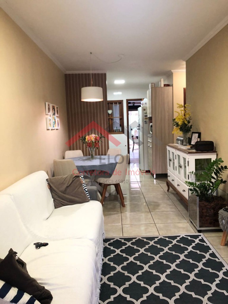 Casa à venda com 2 quartos, 80m² - Foto 5