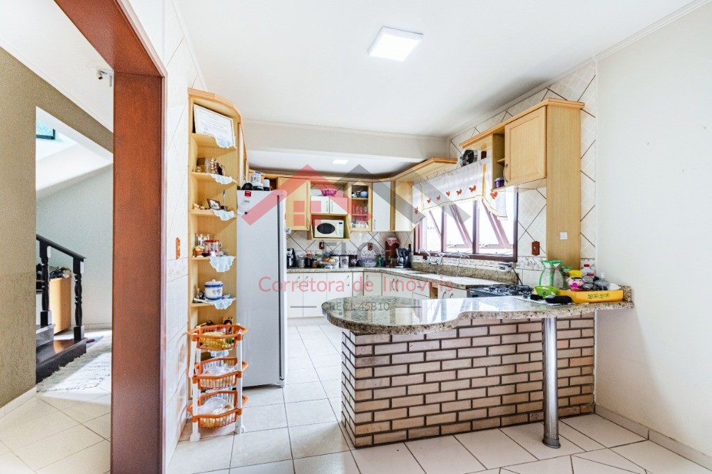 Casa à venda com 4 quartos, 180m² - Foto 10