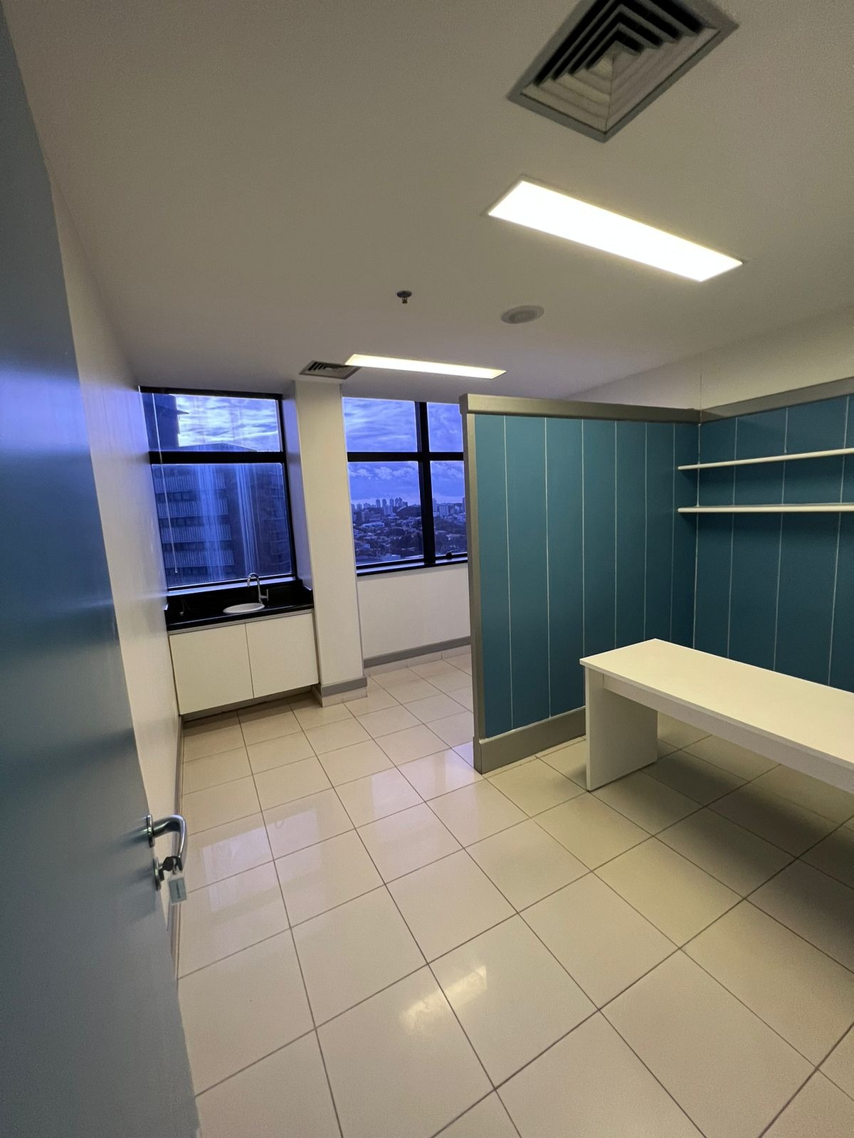 Sala comercial em salvador - ba, pituba
