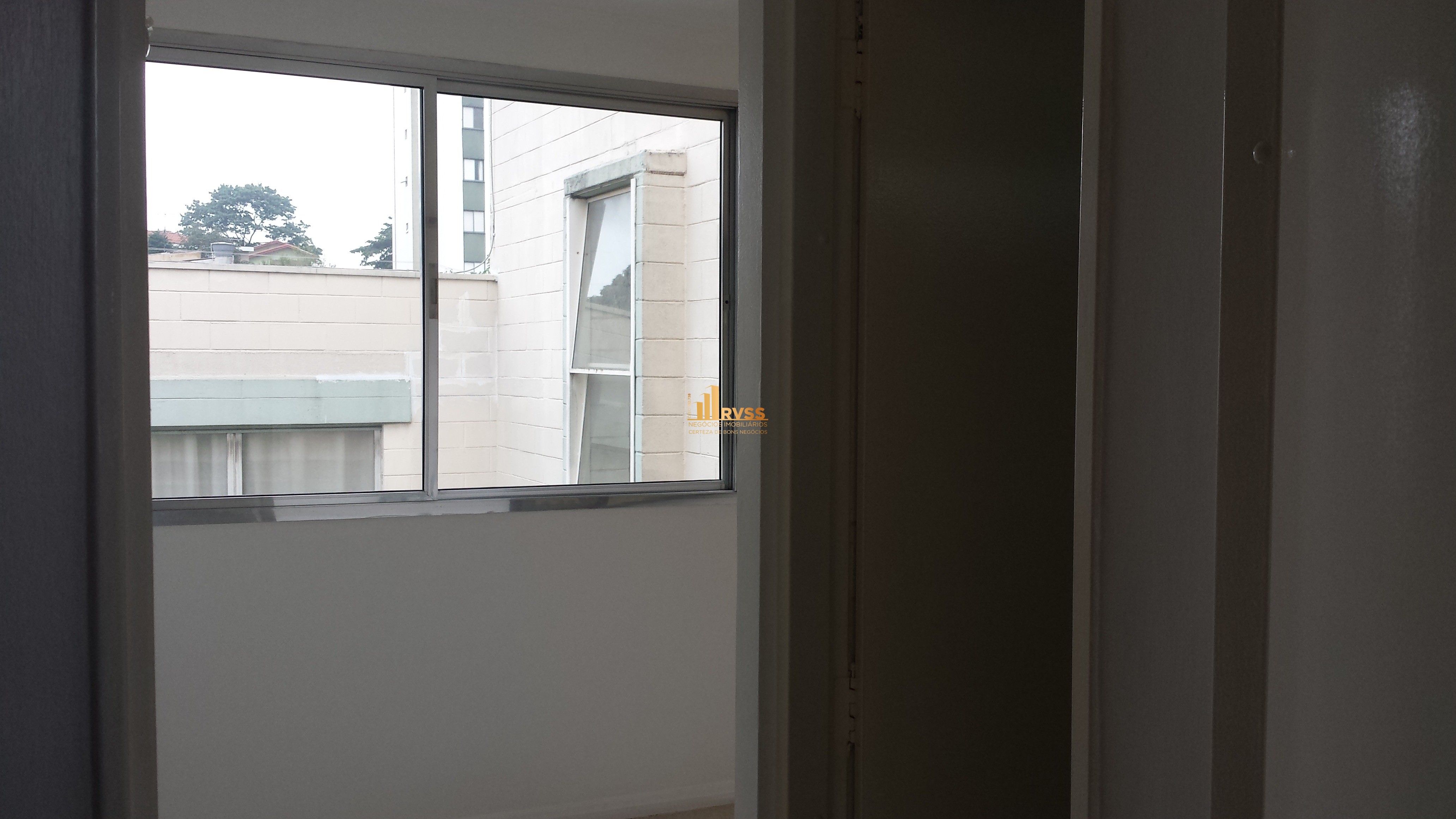 Apartamento à venda com 2 quartos, 50m² - Foto 13