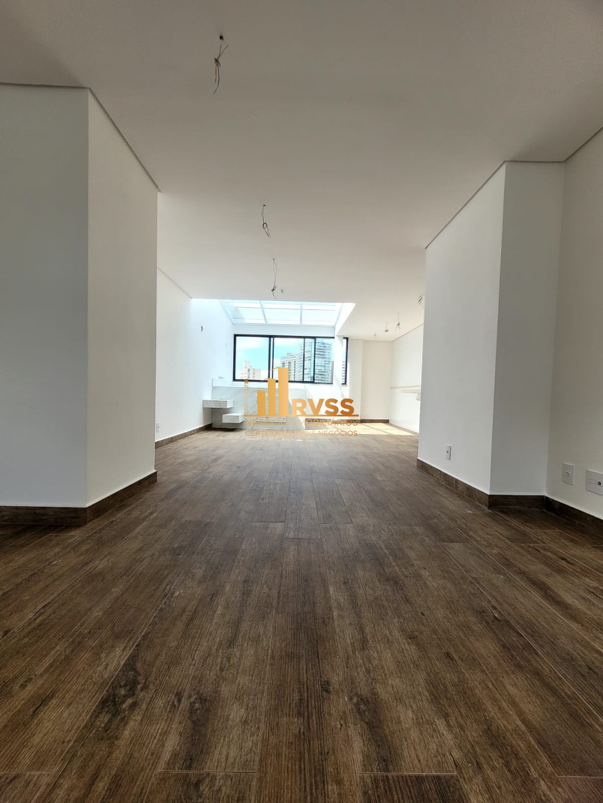 Apartamento à venda com 2 quartos, 110m² - Foto 9