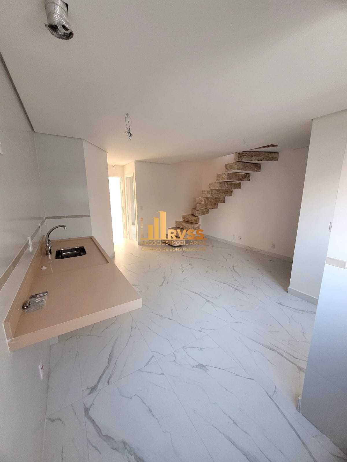 Apartamento à venda com 2 quartos, 110m² - Foto 7