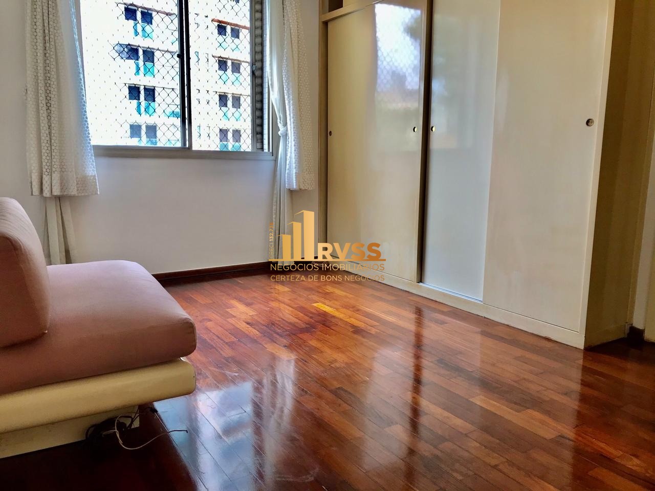 Apartamento à venda com 3 quartos, 160m² - Foto 10