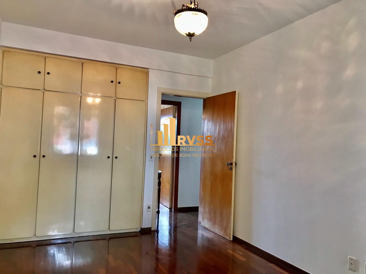 Apartamento à venda com 3 quartos, 160m² - Foto 8