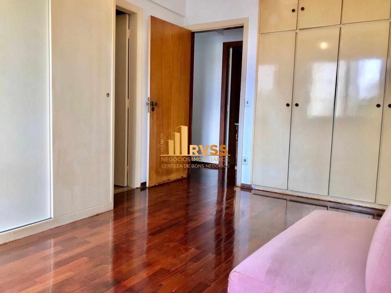 Apartamento à venda com 3 quartos, 160m² - Foto 11