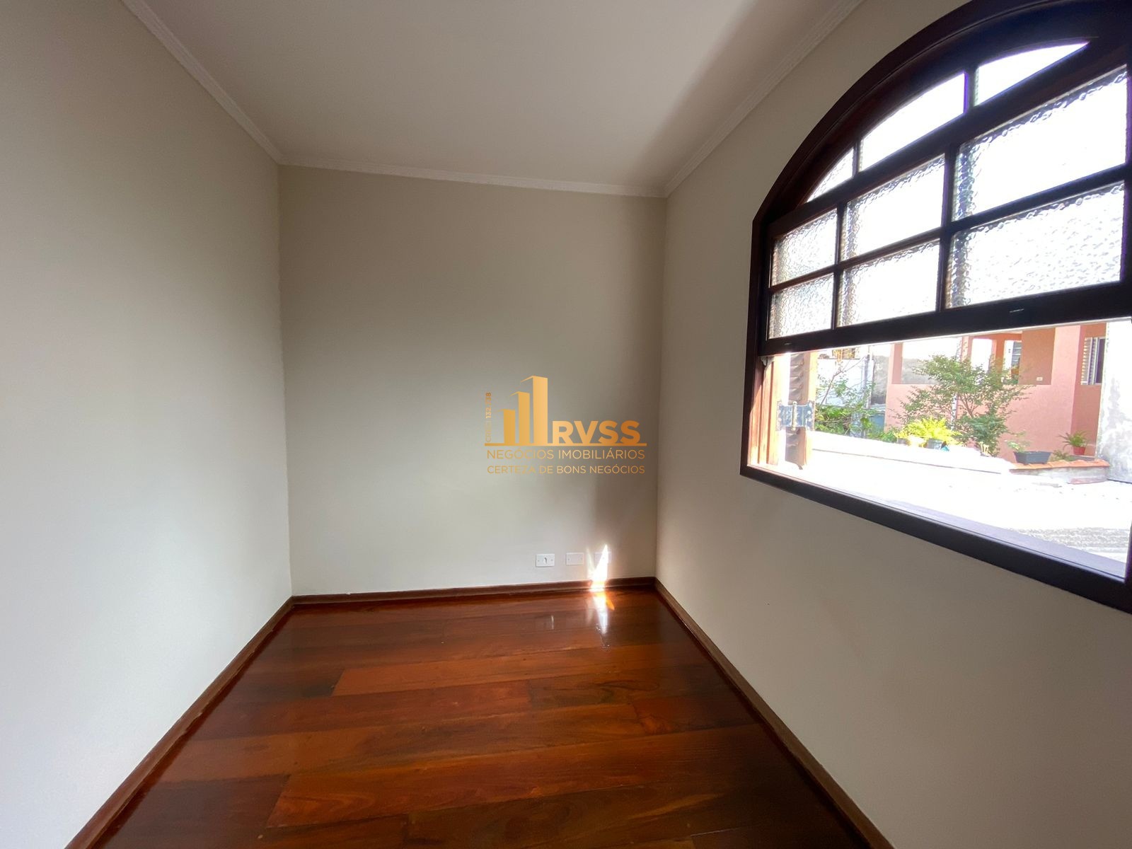 Casa à venda com 3 quartos, 183m² - Foto 9