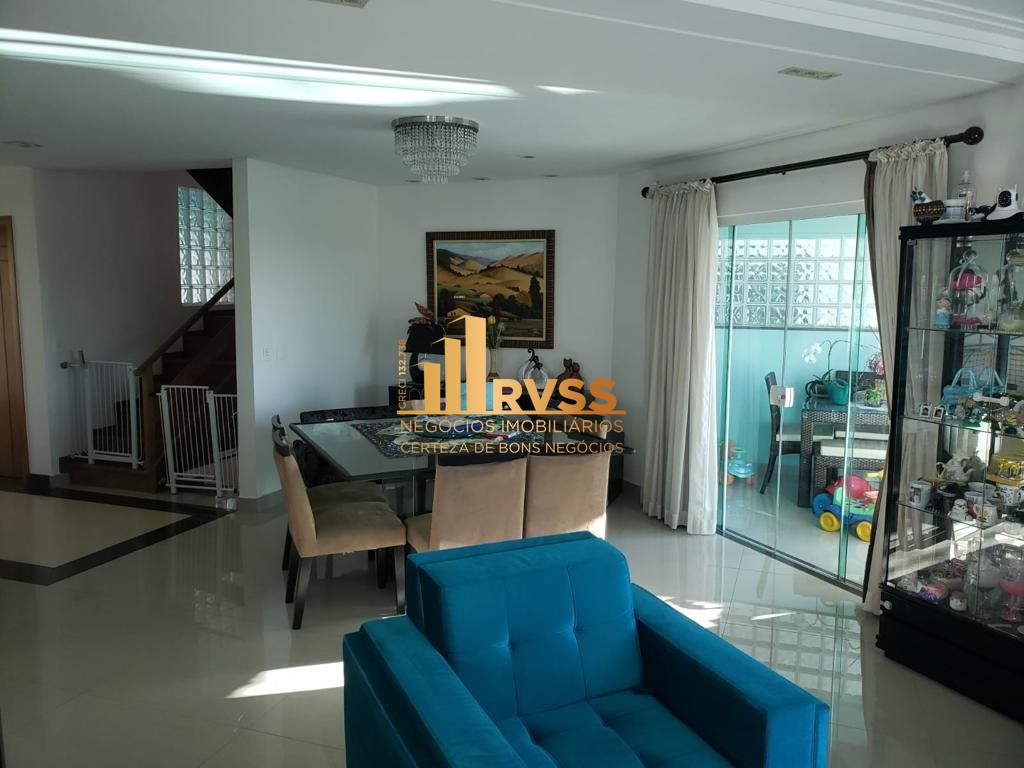 Casa à venda com 4 quartos, 741m² - Foto 2