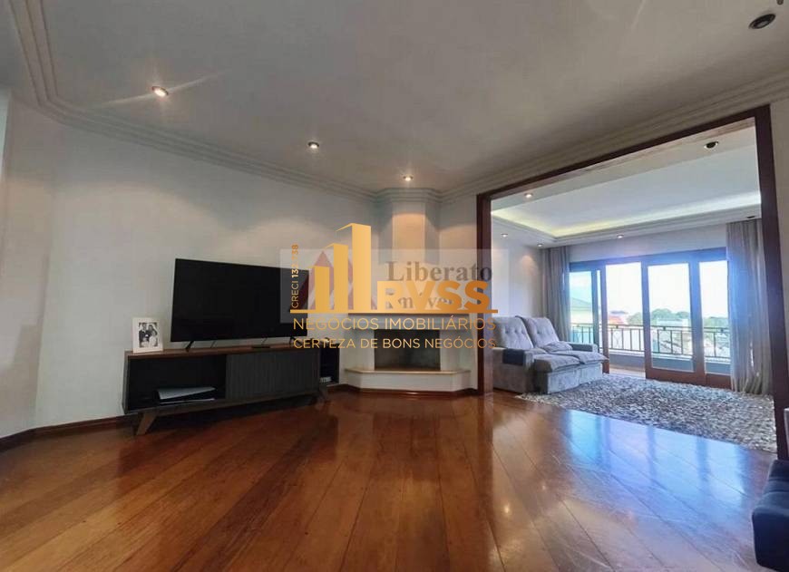 Casa à venda com 4 quartos, 420m² - Foto 2