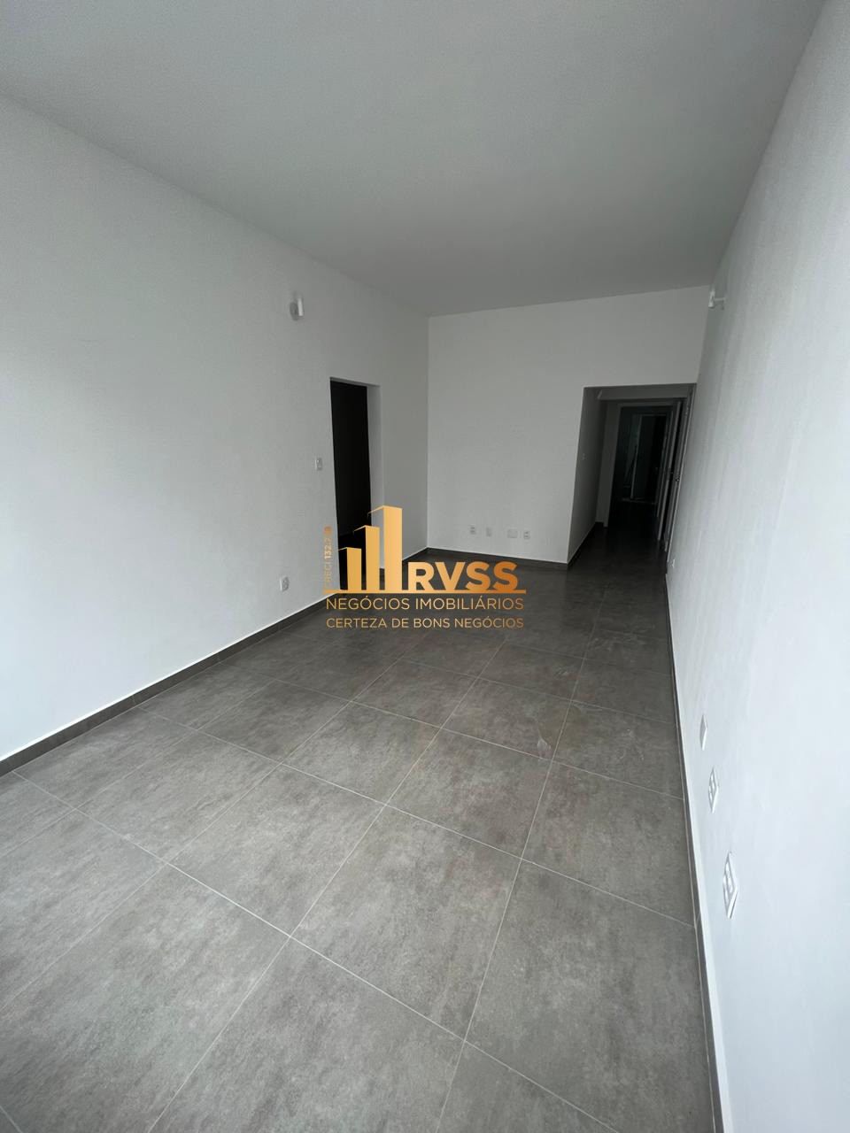 Apartamento à venda com 2 quartos, 89m² - Foto 3