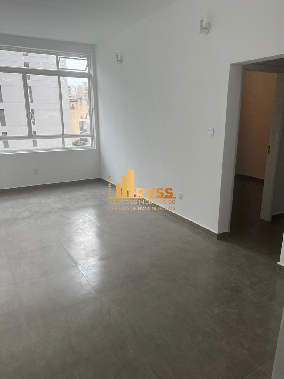 Apartamento à venda com 2 quartos, 89m² - Foto 2