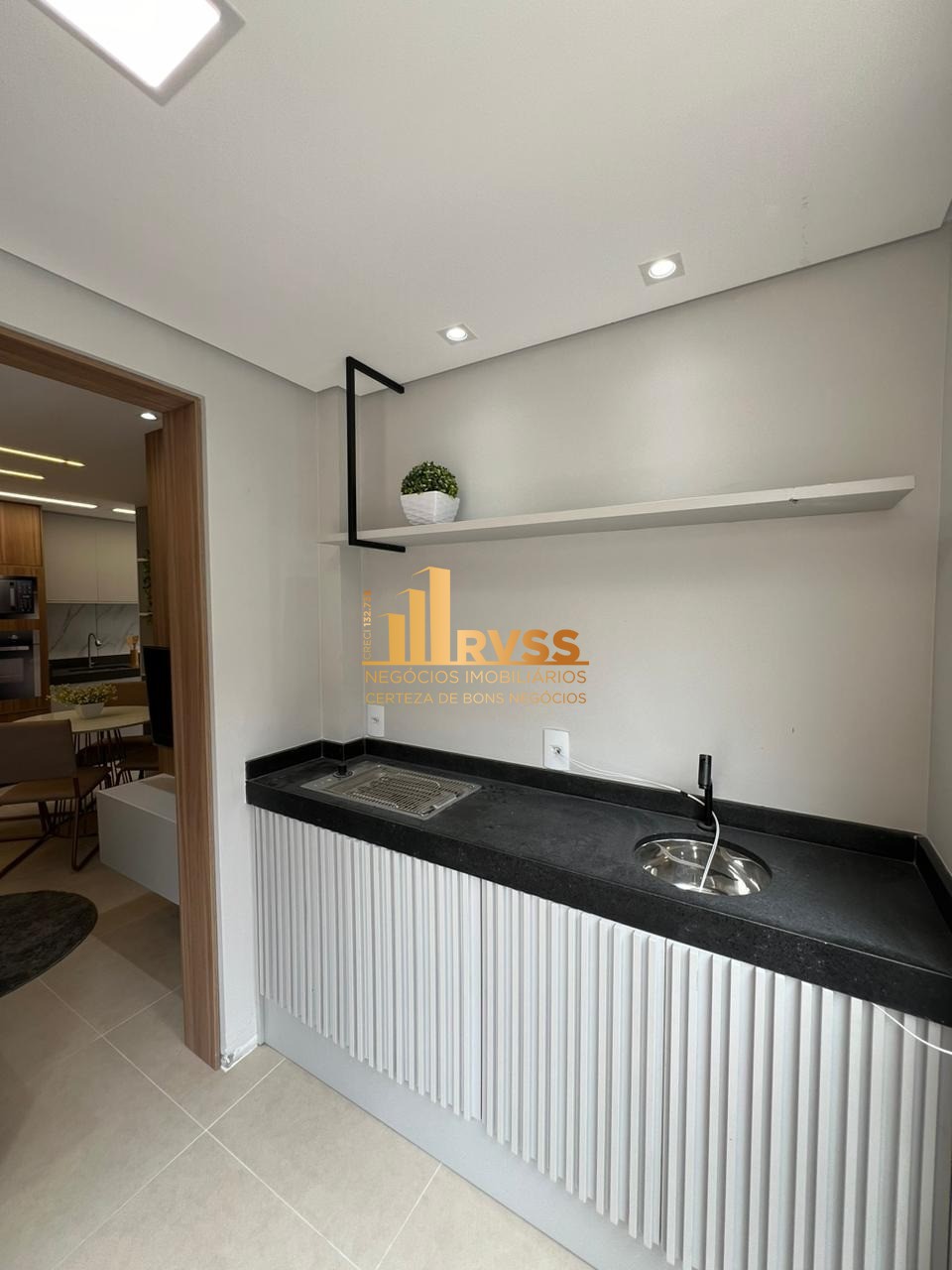 Apartamento à venda com 2 quartos, 42m² - Foto 15