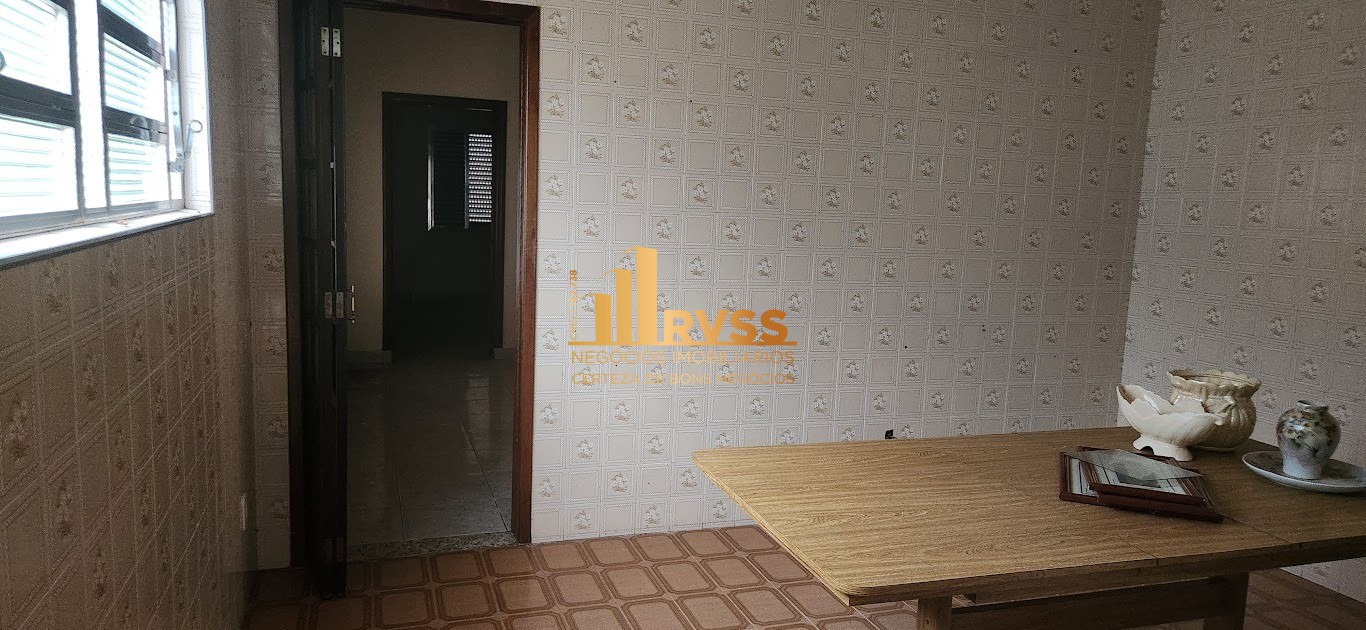 Casa à venda com 2 quartos, 400m² - Foto 19