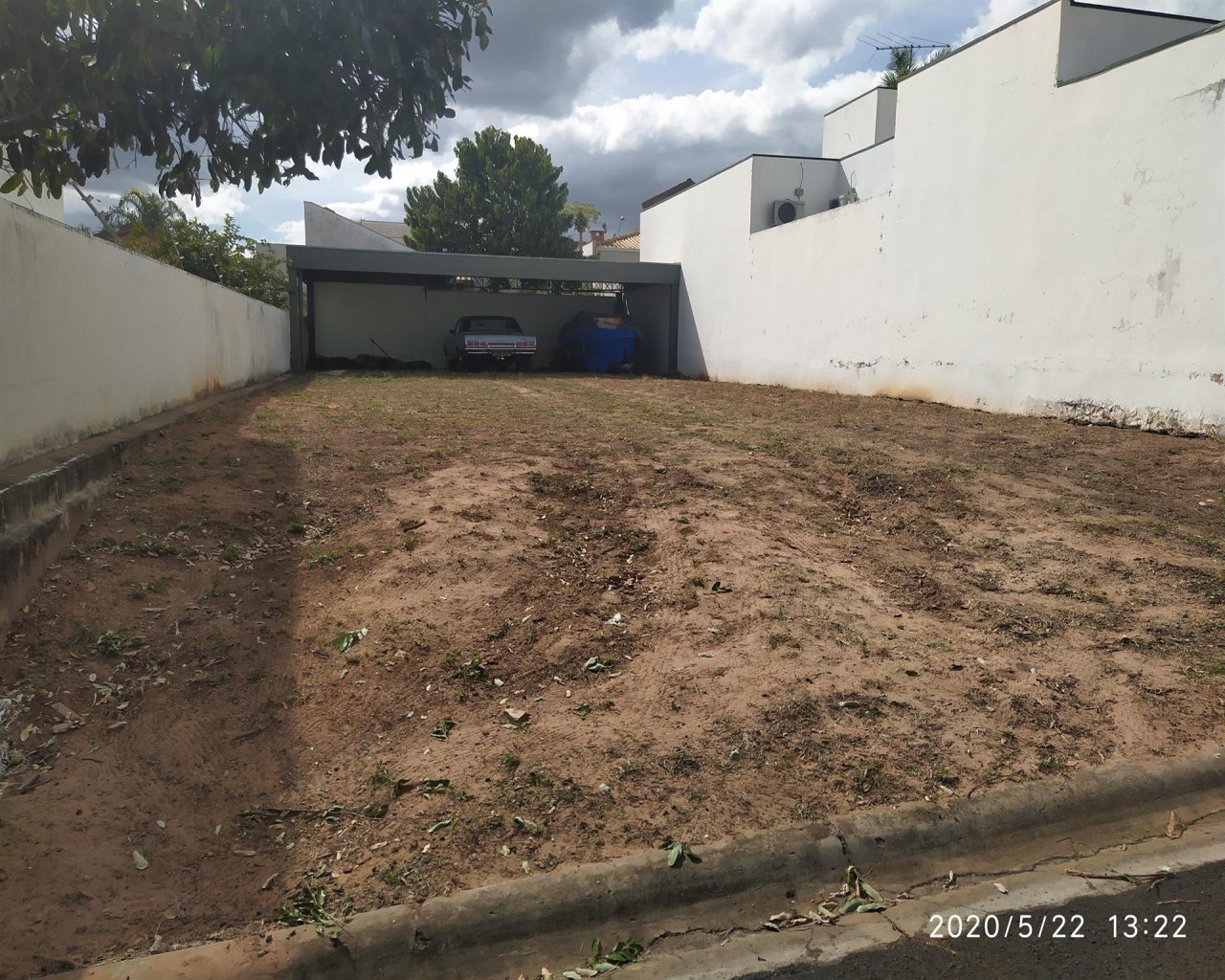 Terreno à venda, 250m² - Foto 1