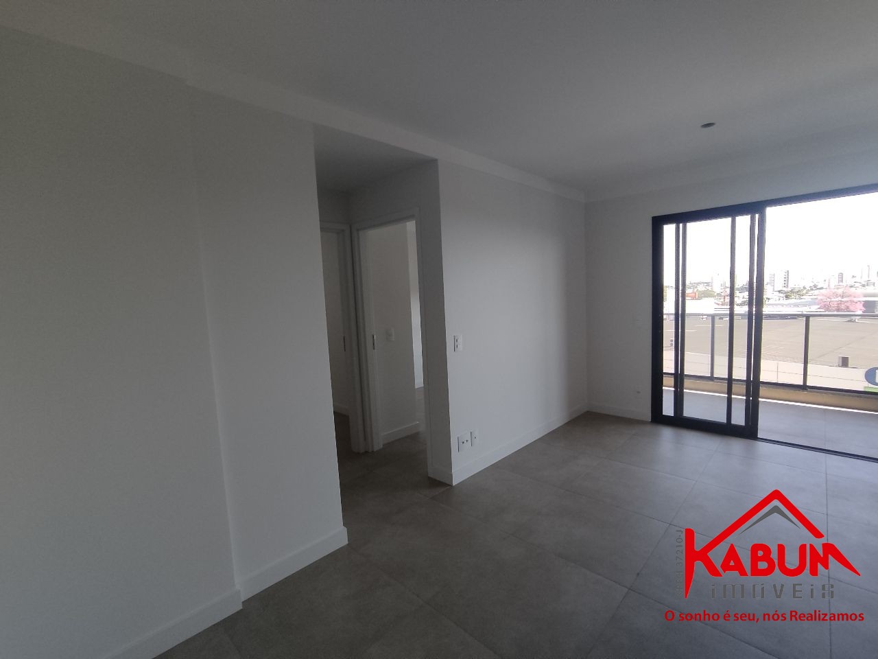 Apartamento à venda com 2 quartos, 69m² - Foto 2