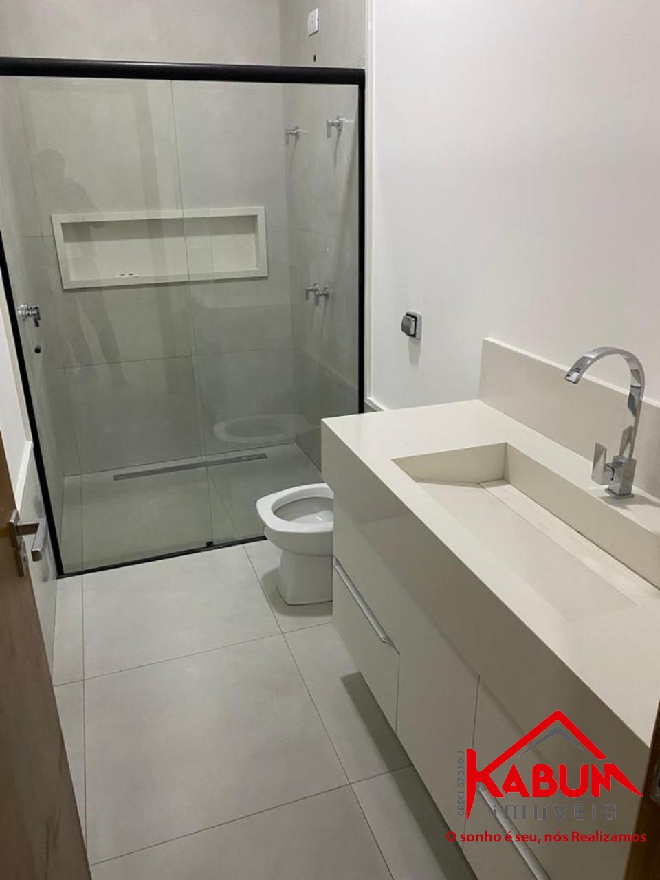 Casa à venda com 3 quartos, 200m² - Foto 4