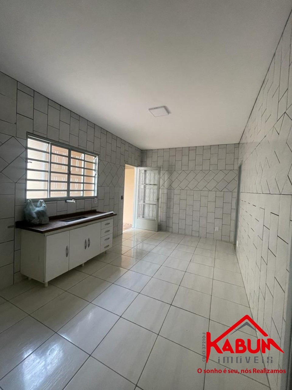 Casa à venda com 4 quartos, 250m² - Foto 8