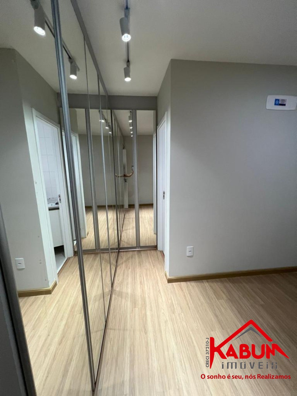 Apartamento à venda com 3 quartos, 68m² - Foto 6