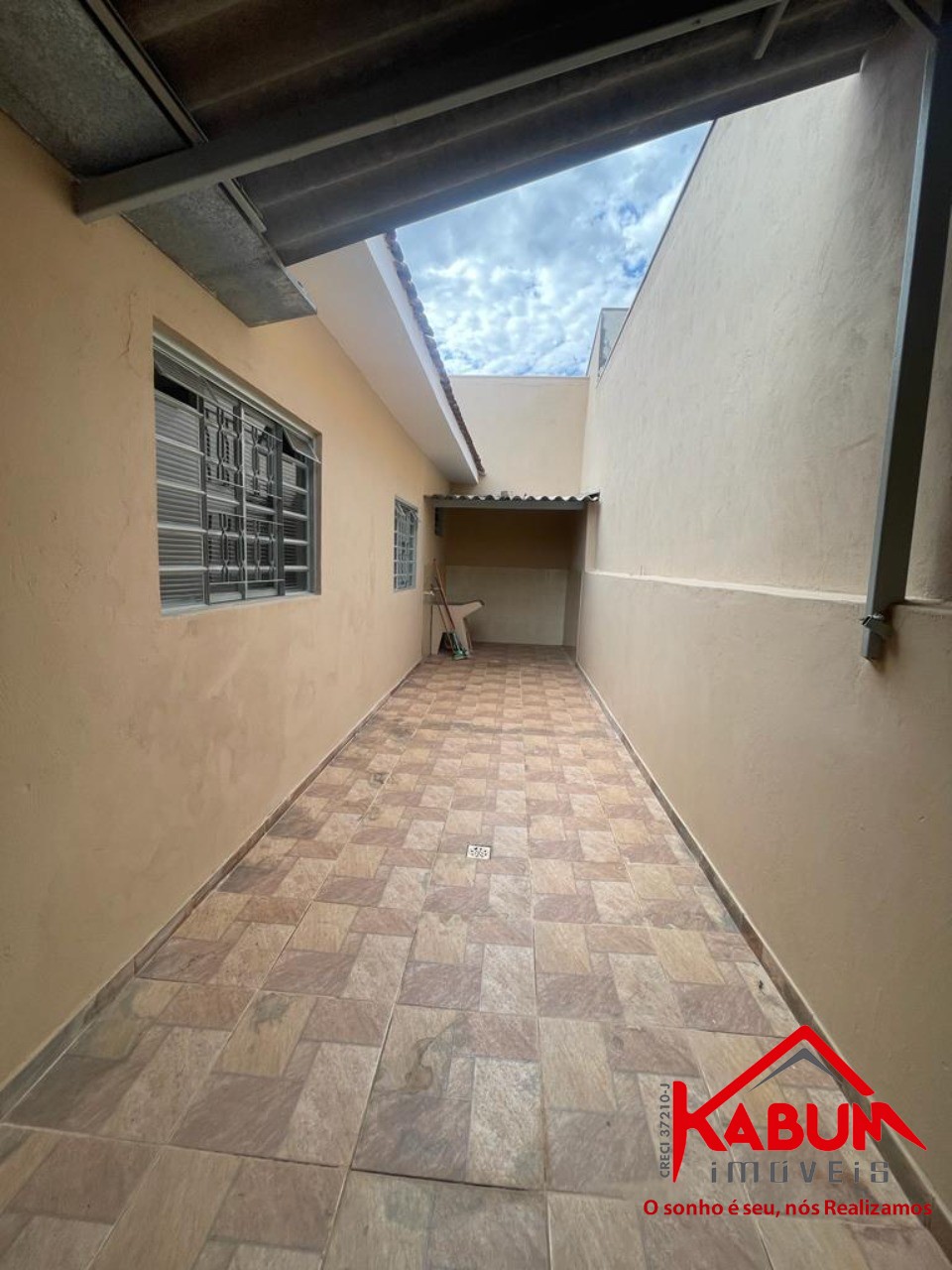 Casa à venda com 4 quartos, 250m² - Foto 11