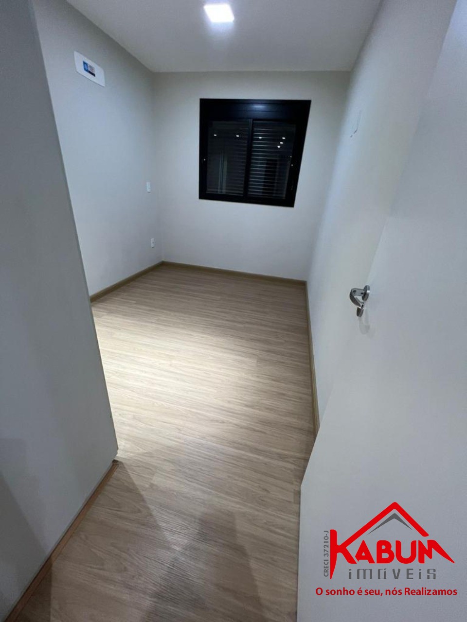 Apartamento à venda com 3 quartos, 68m² - Foto 4