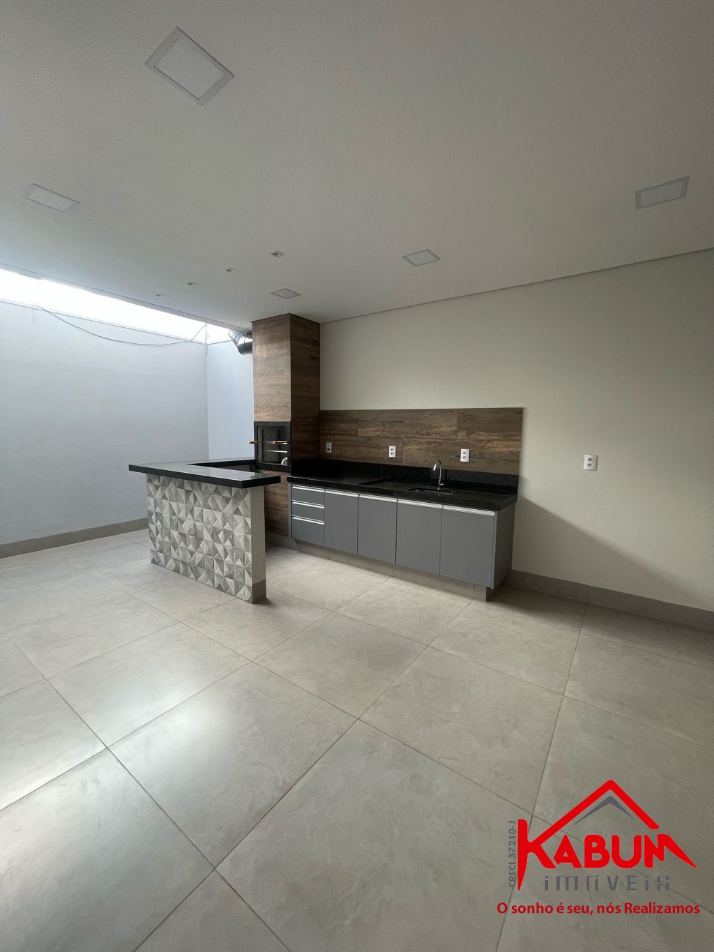 Casa à venda com 3 quartos, 137m² - Foto 11