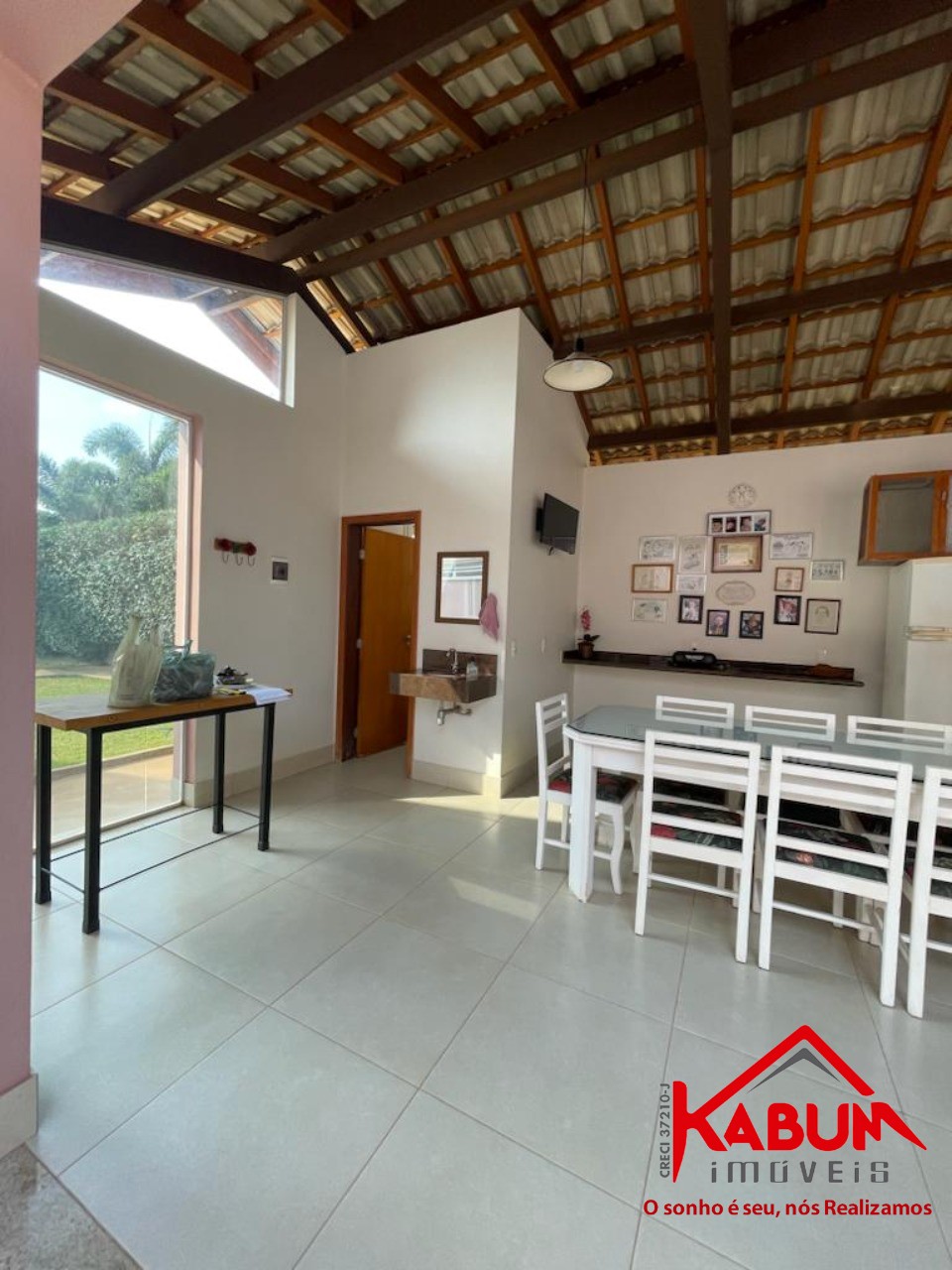 Casa à venda com 4 quartos, 3000m² - Foto 12