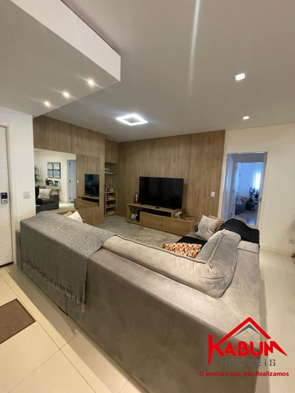 Apartamento à venda com 3 quartos, 144m² - Foto 3