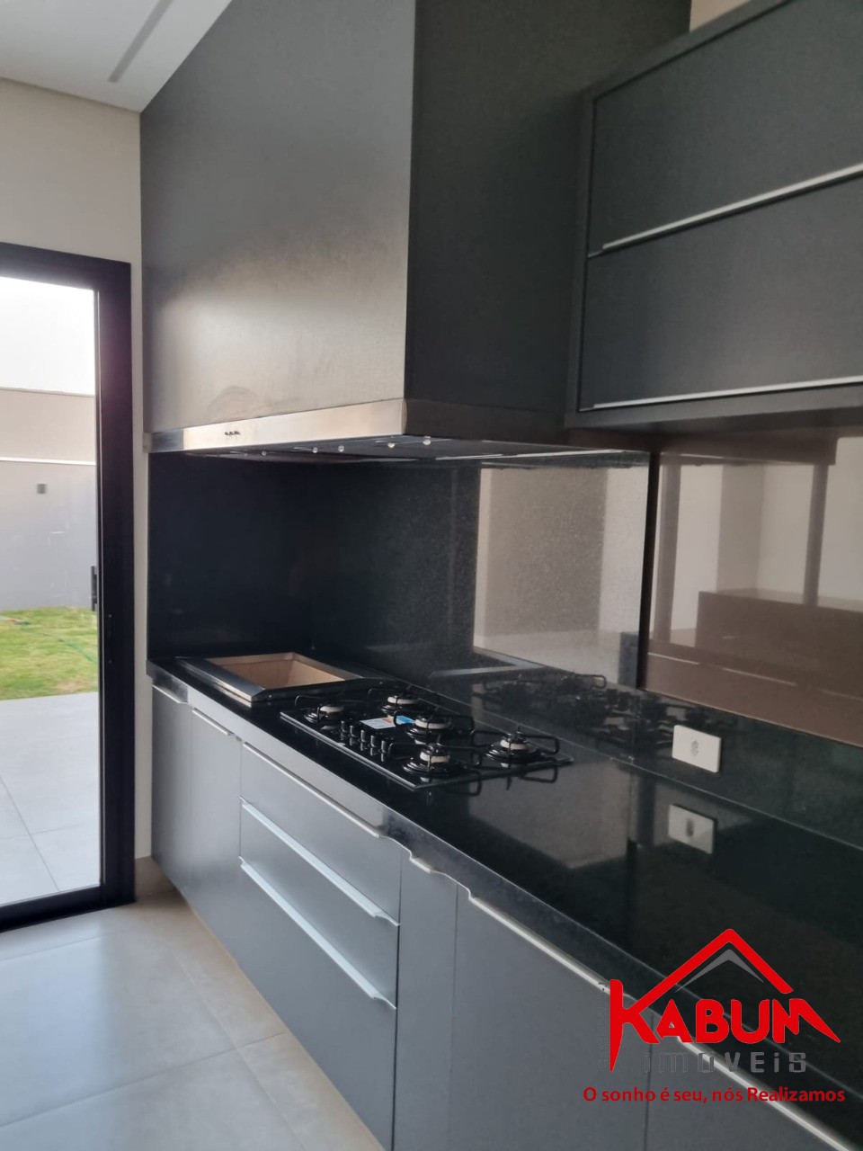 Casa à venda com 3 quartos, 348m² - Foto 4