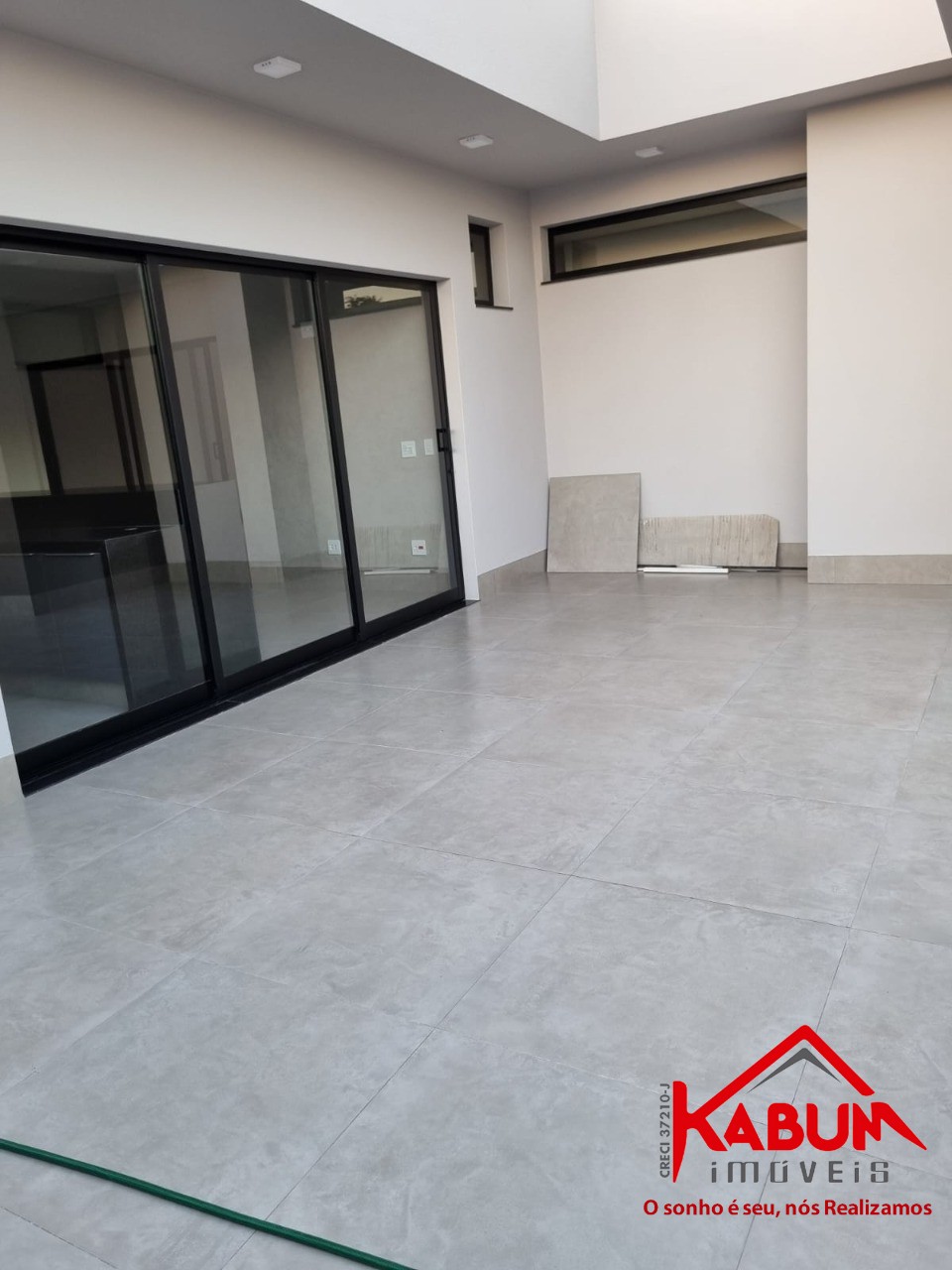 Casa à venda com 3 quartos, 348m² - Foto 17