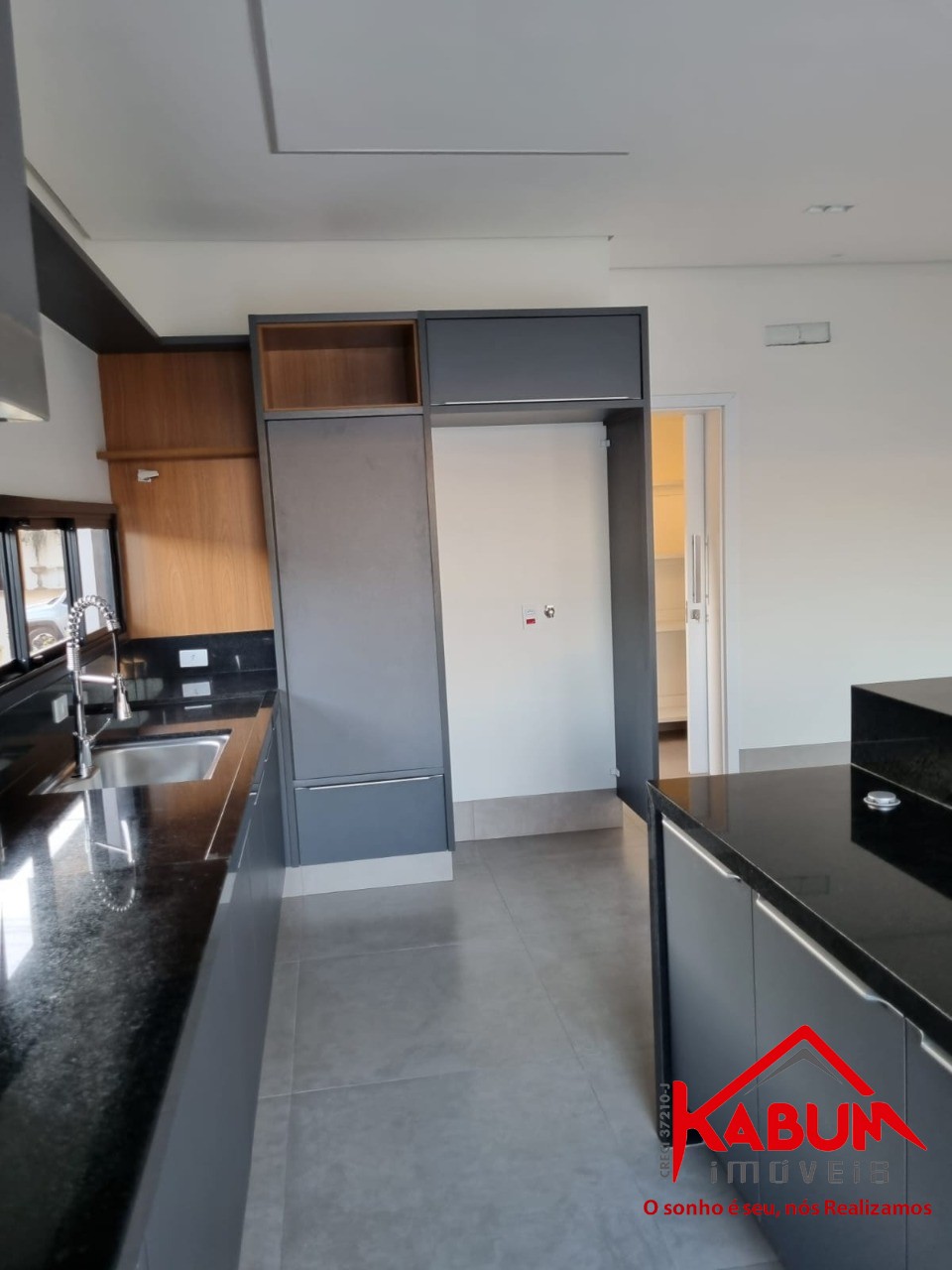 Casa à venda com 3 quartos, 348m² - Foto 3