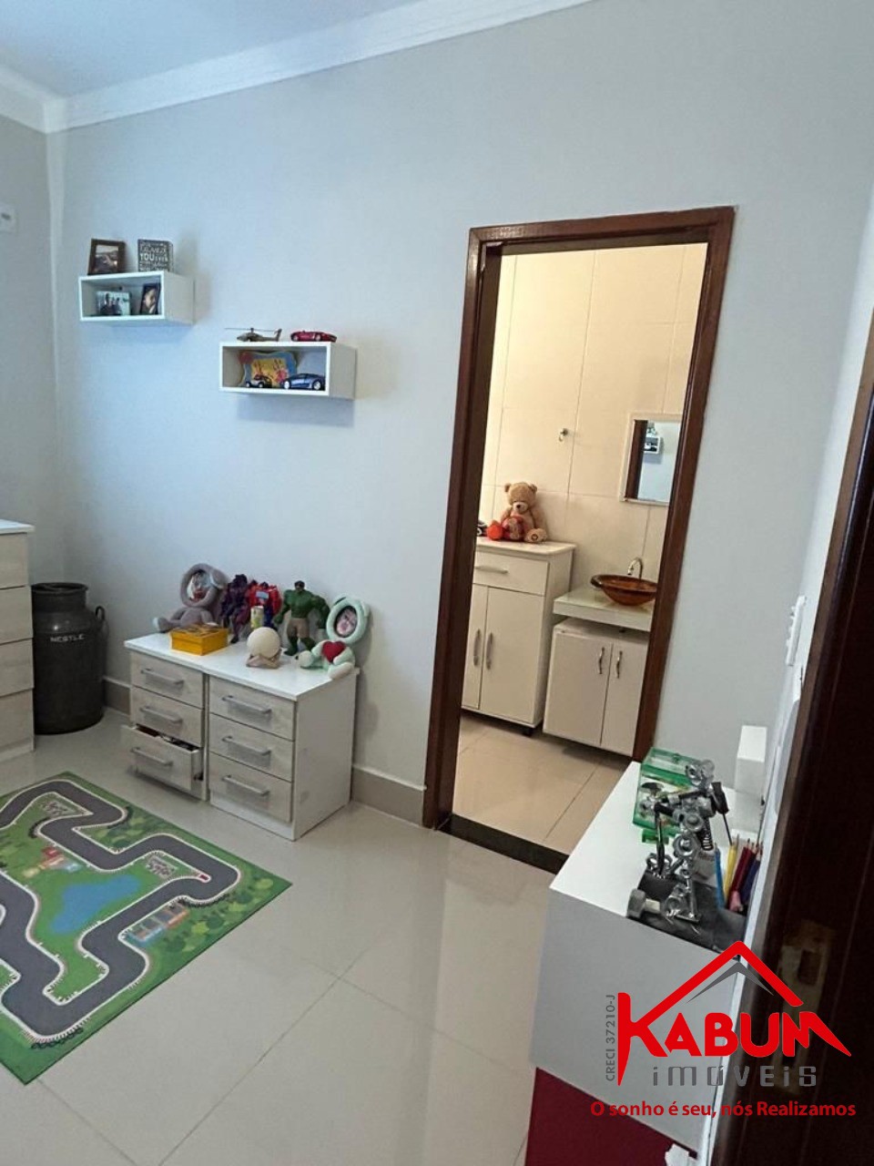 Casa à venda com 3 quartos, 198m² - Foto 5