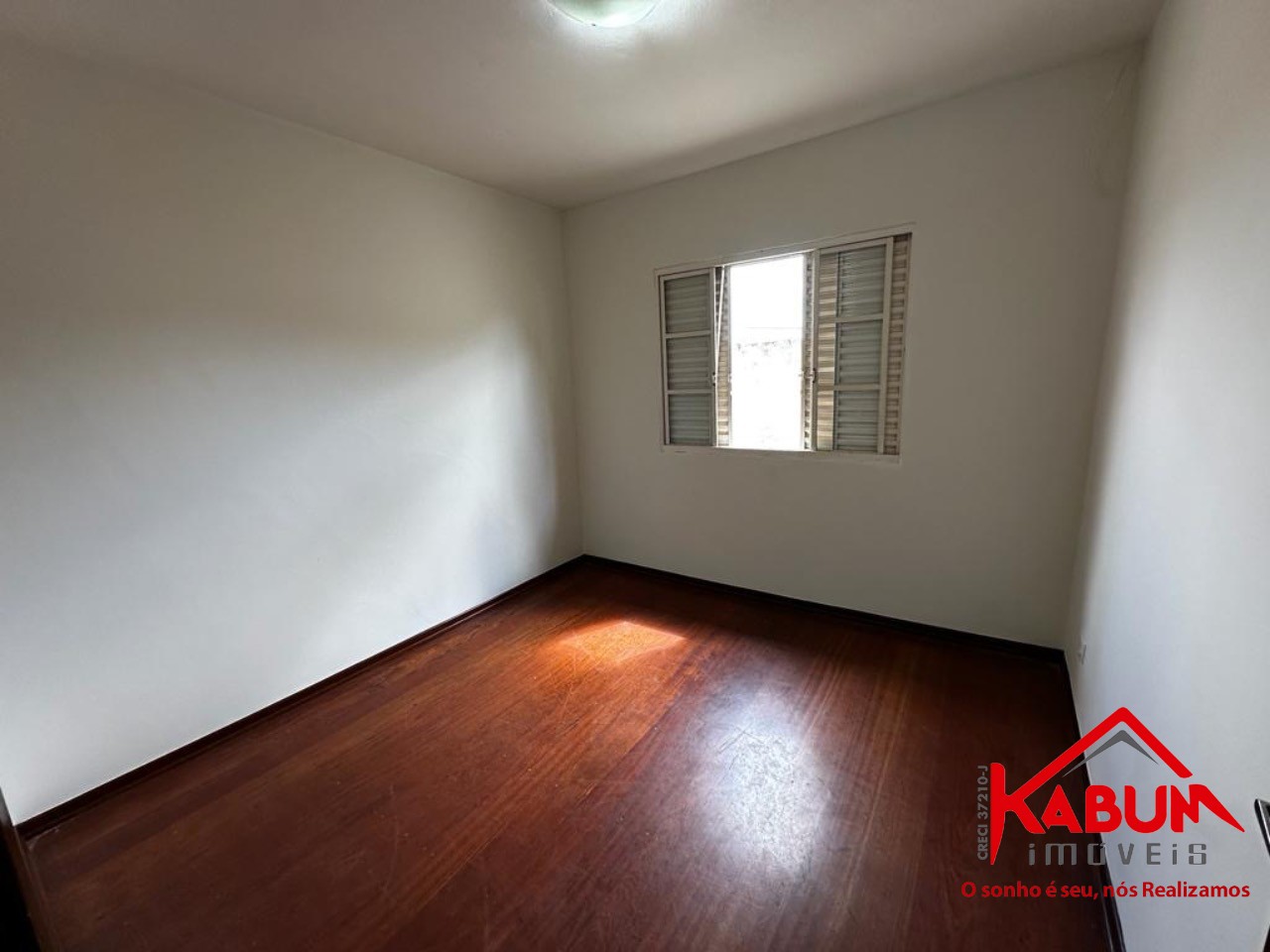 Casa à venda com 3 quartos, 200m² - Foto 8