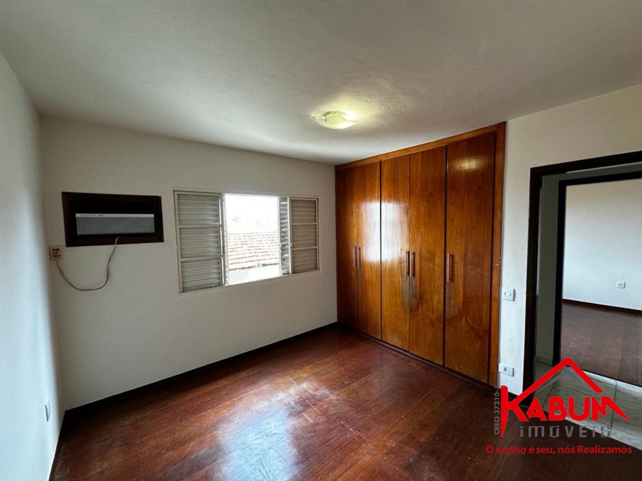 Casa à venda com 3 quartos, 200m² - Foto 9