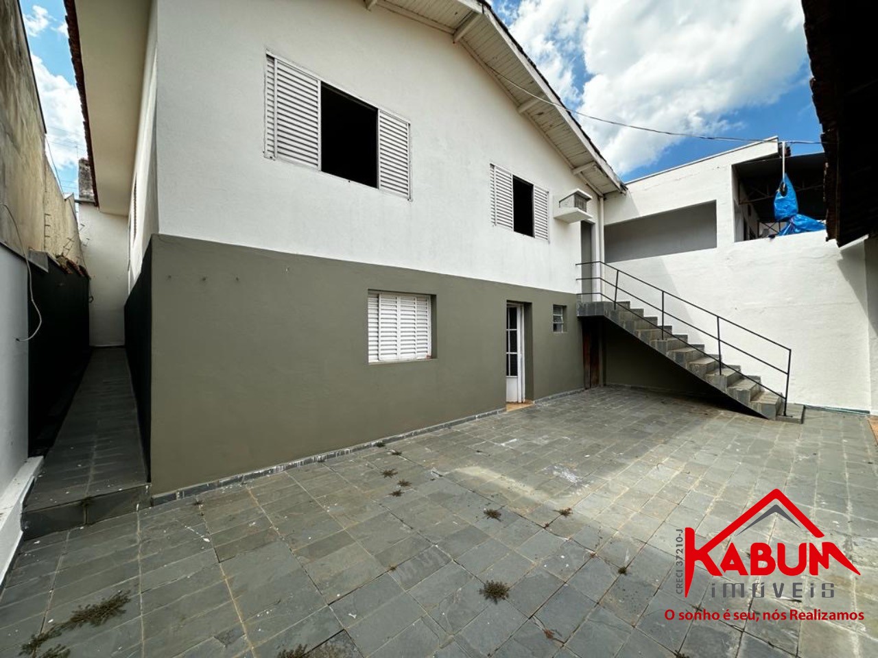 Casa à venda com 3 quartos, 200m² - Foto 14