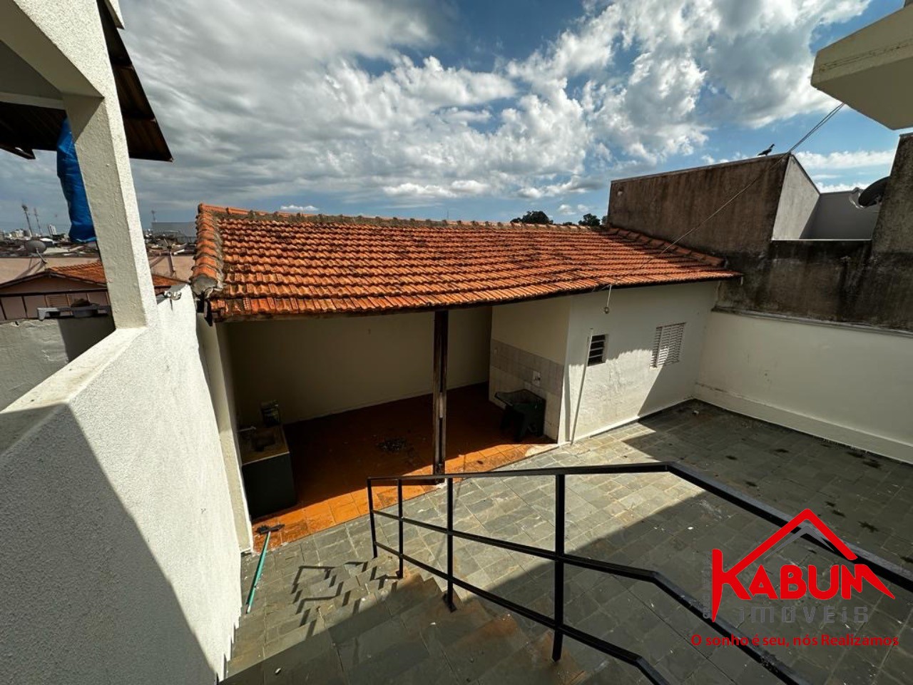 Casa à venda com 3 quartos, 200m² - Foto 16