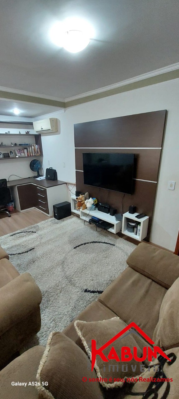 Casa à venda com 3 quartos, 250m² - Foto 4