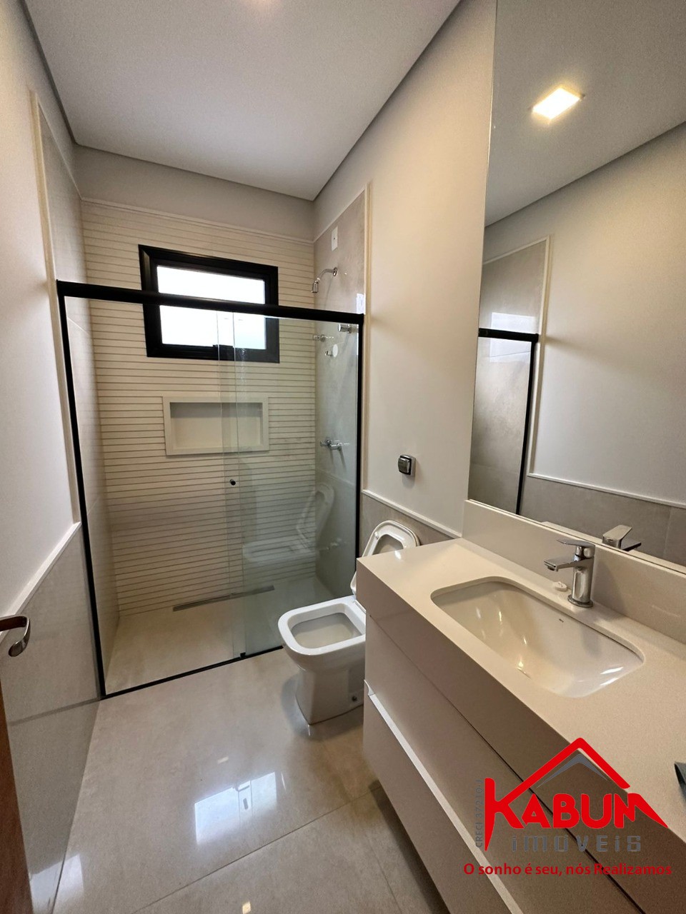 Casa à venda com 3 quartos, 250m² - Foto 11