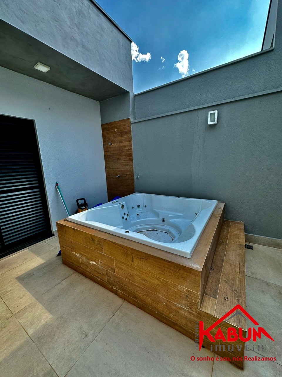 Casa à venda com 3 quartos, 250m² - Foto 17