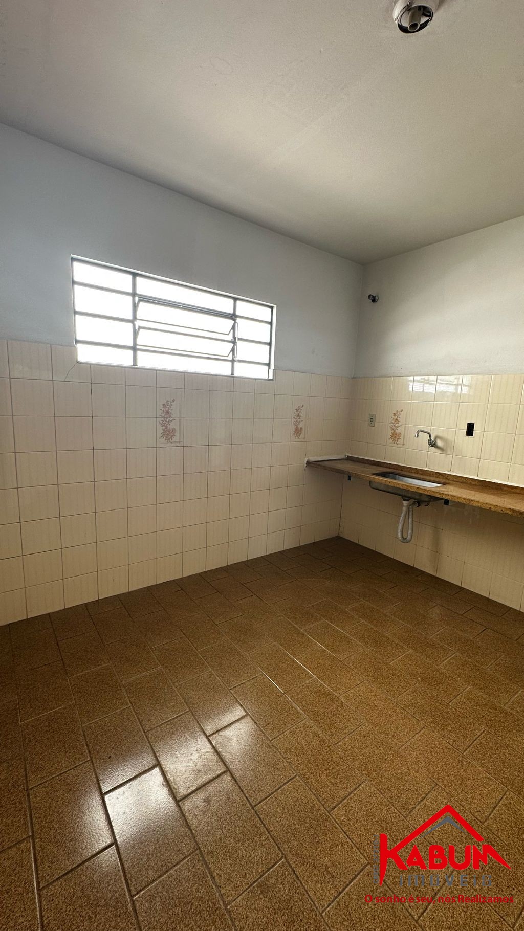 Casa à venda com 2 quartos, 100m² - Foto 11