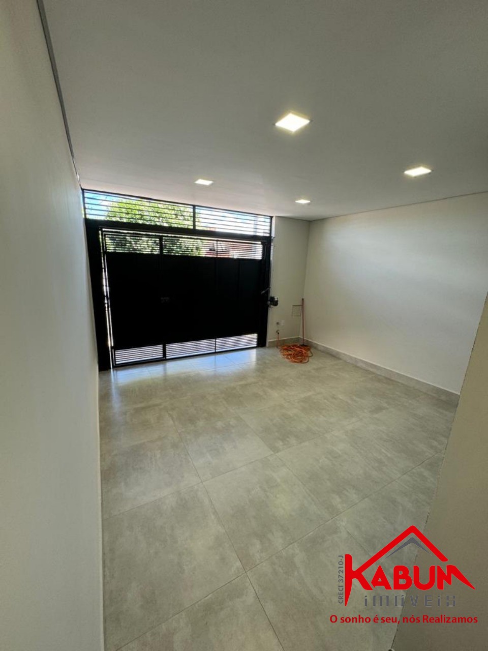 Casa à venda com 3 quartos, 125m² - Foto 2